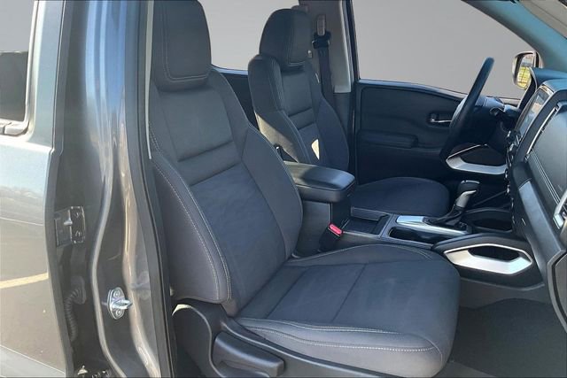 Used 2024 Nissan Frontier SV image 28