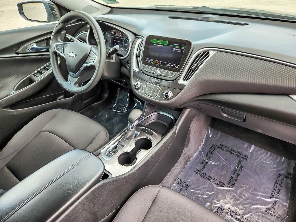 Used 2022 Chevrolet Malibu LT FWD image 21