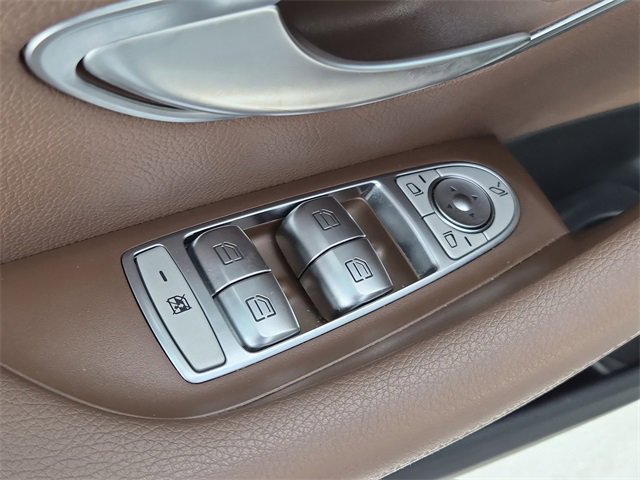 Used 2022 Mercedes-Benz E 350 4MATIC Sedan image 23