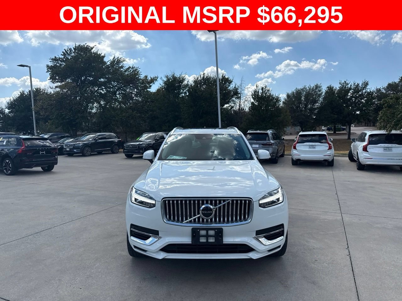 Used 2022 Volvo XC90 T8 Inscription Expression AWD/4WD image 2