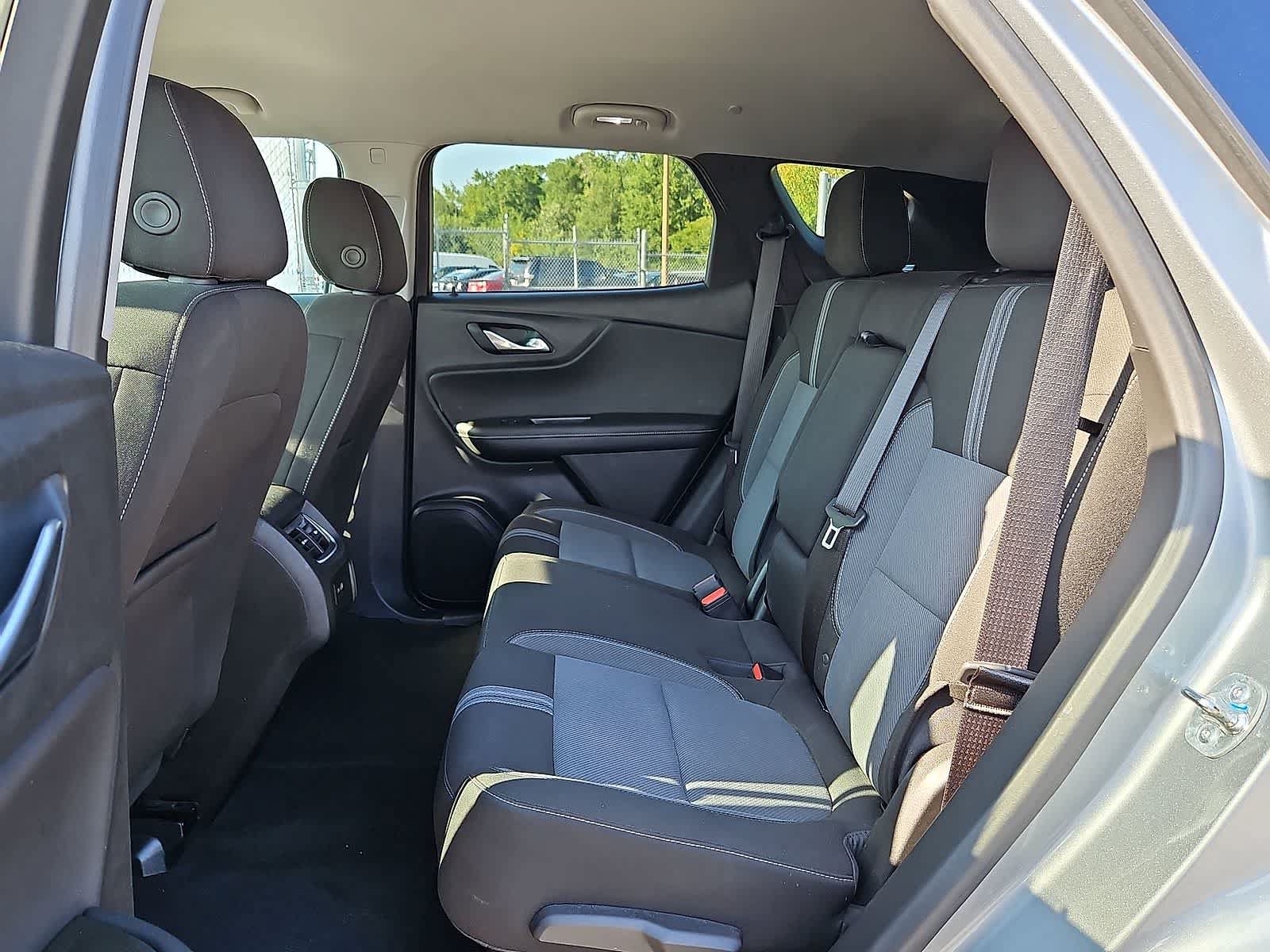 Used 2025 Chevrolet Blazer LT FWD image 29