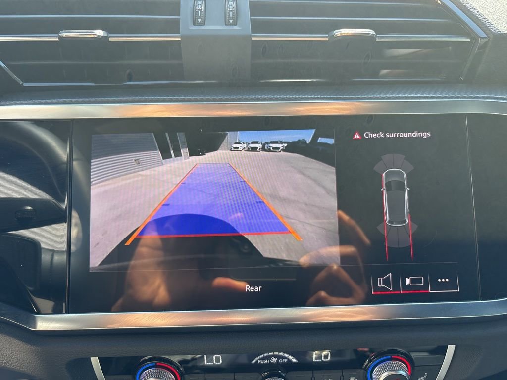 Used 2025 Audi Q3 2.0T Premium w/ Convenience Package image 25