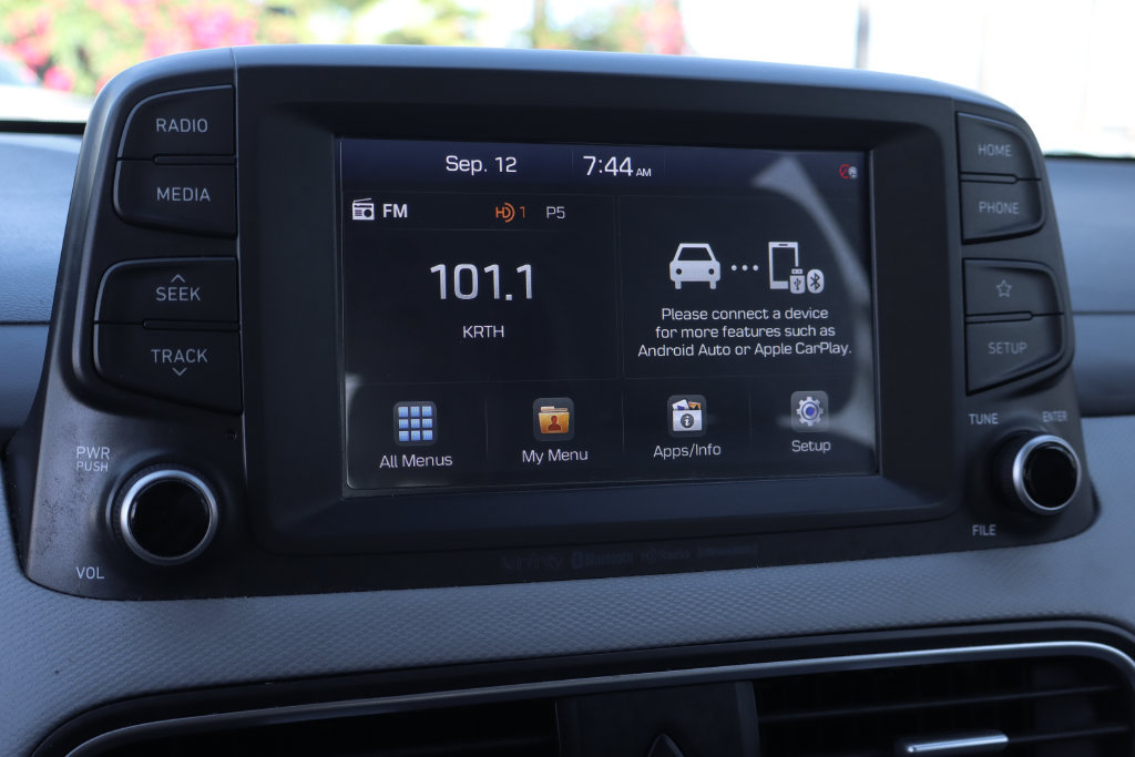 Used 2020 Hyundai Kona Limited AWD/4WD image 32