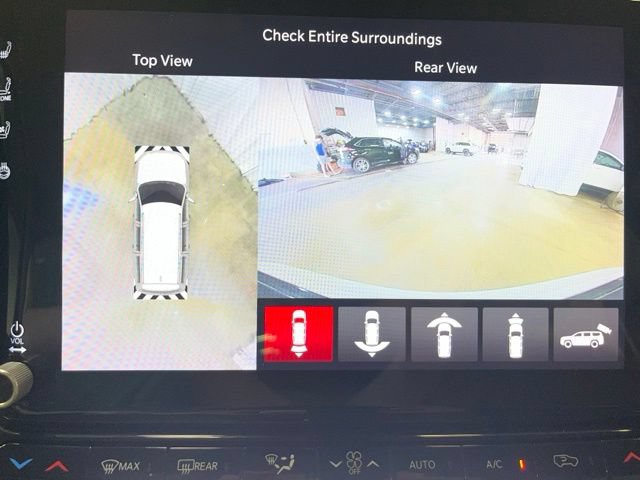 Used 2022 Jeep Grand Wagoneer Series II w/ Premium Group II AWD/4WD image 22