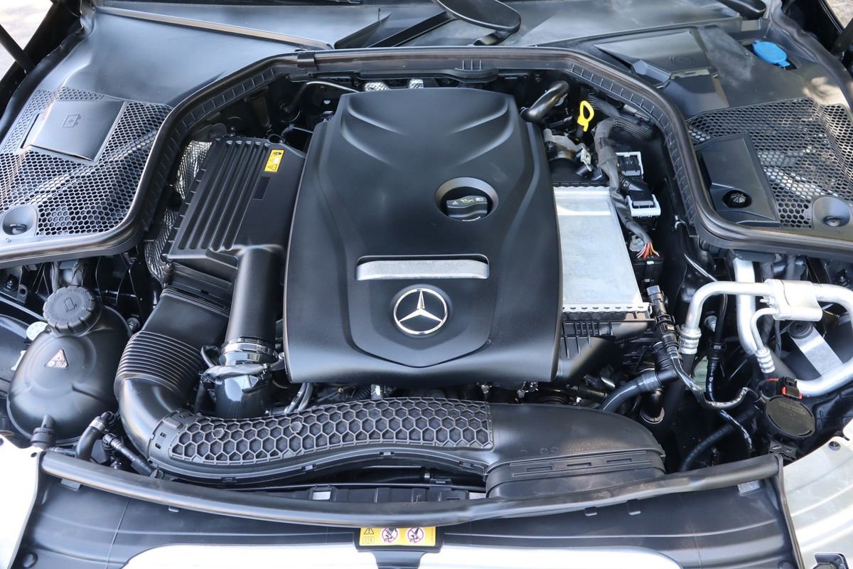 Used 2018 Mercedes-Benz C 300 4MATIC Sedan w/ Premium Package image 39