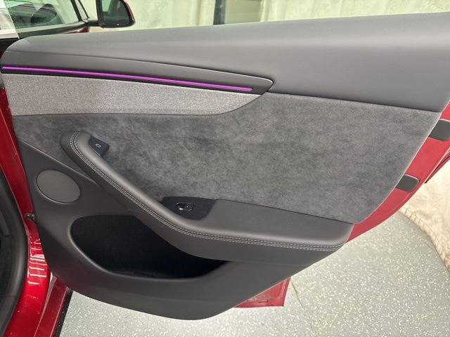 Used 2026 Tesla Model Y 2WD image 11