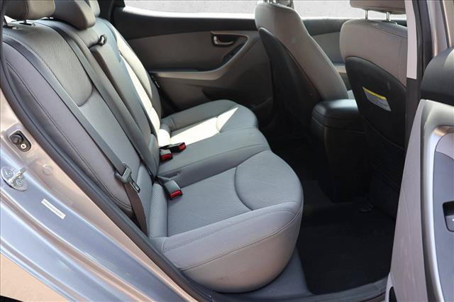 Used 2013 Hyundai Elantra GLS FWD image 25