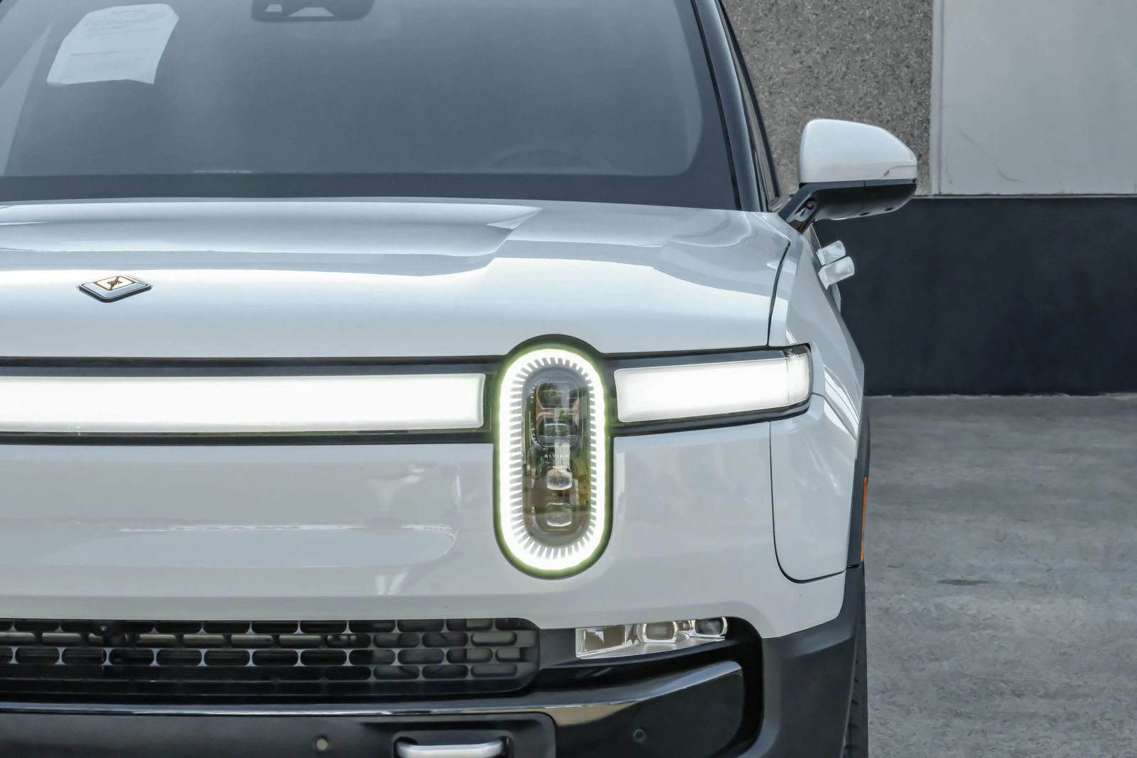 Used 2024 Rivian R1S Adventure image 60