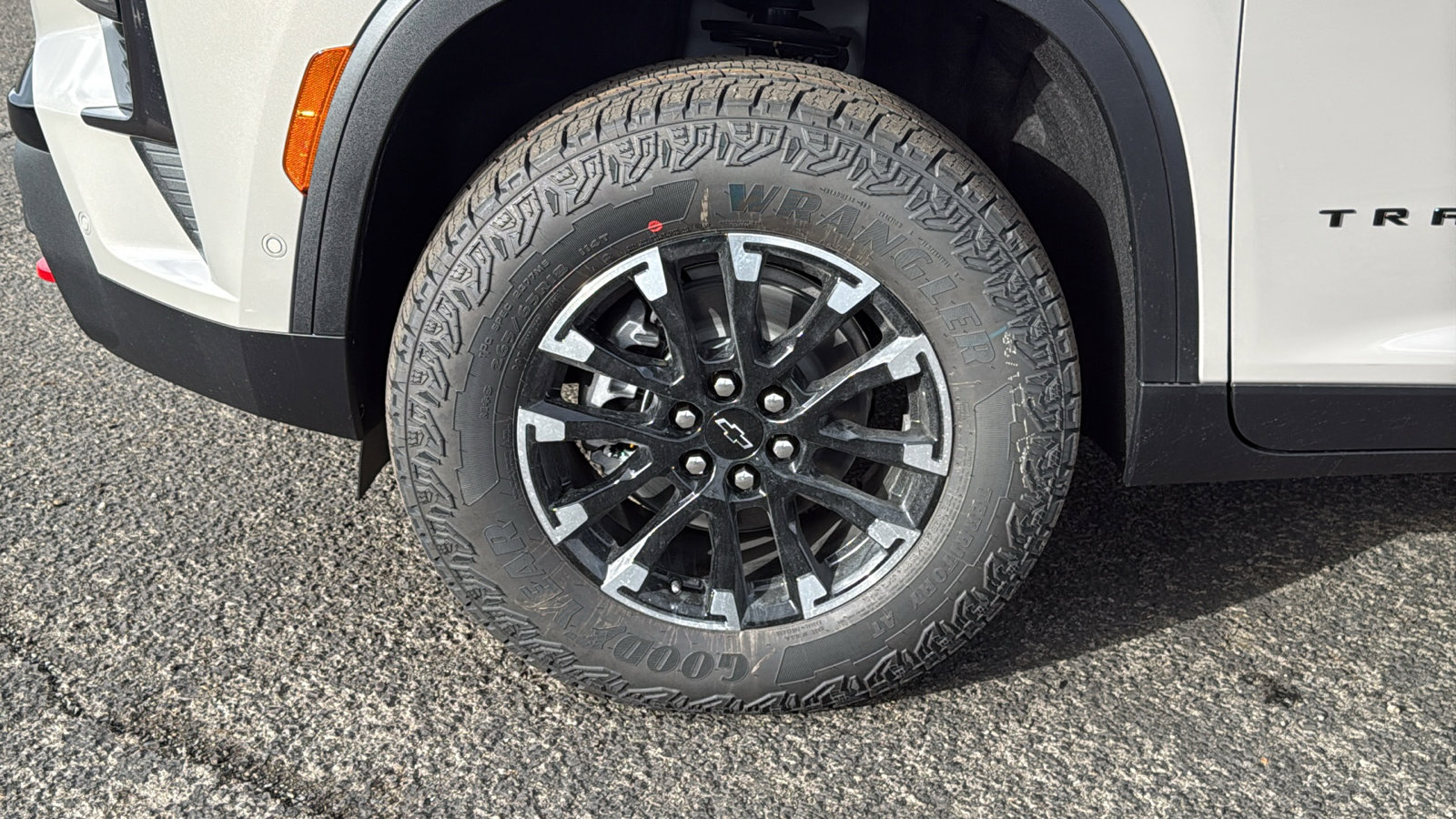 New 2026 Chevrolet Traverse Z71 w/ Enhanced Driving Package image 9