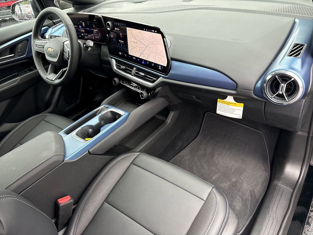 New 2026 Chevrolet Equinox EV LT image 29