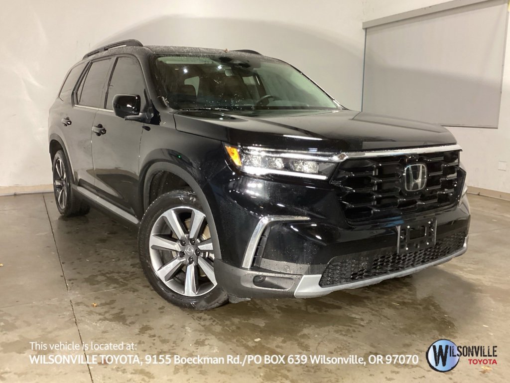 Used 2025 Honda Pilot Elite