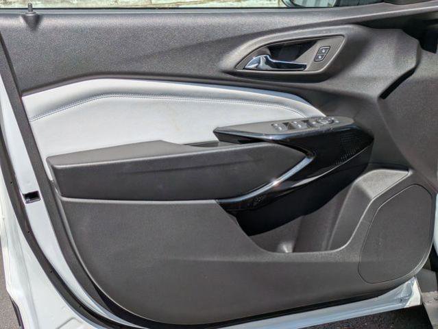 New 2026 Chevrolet Trax LT w/ Driver Confidence Package FWD image 12