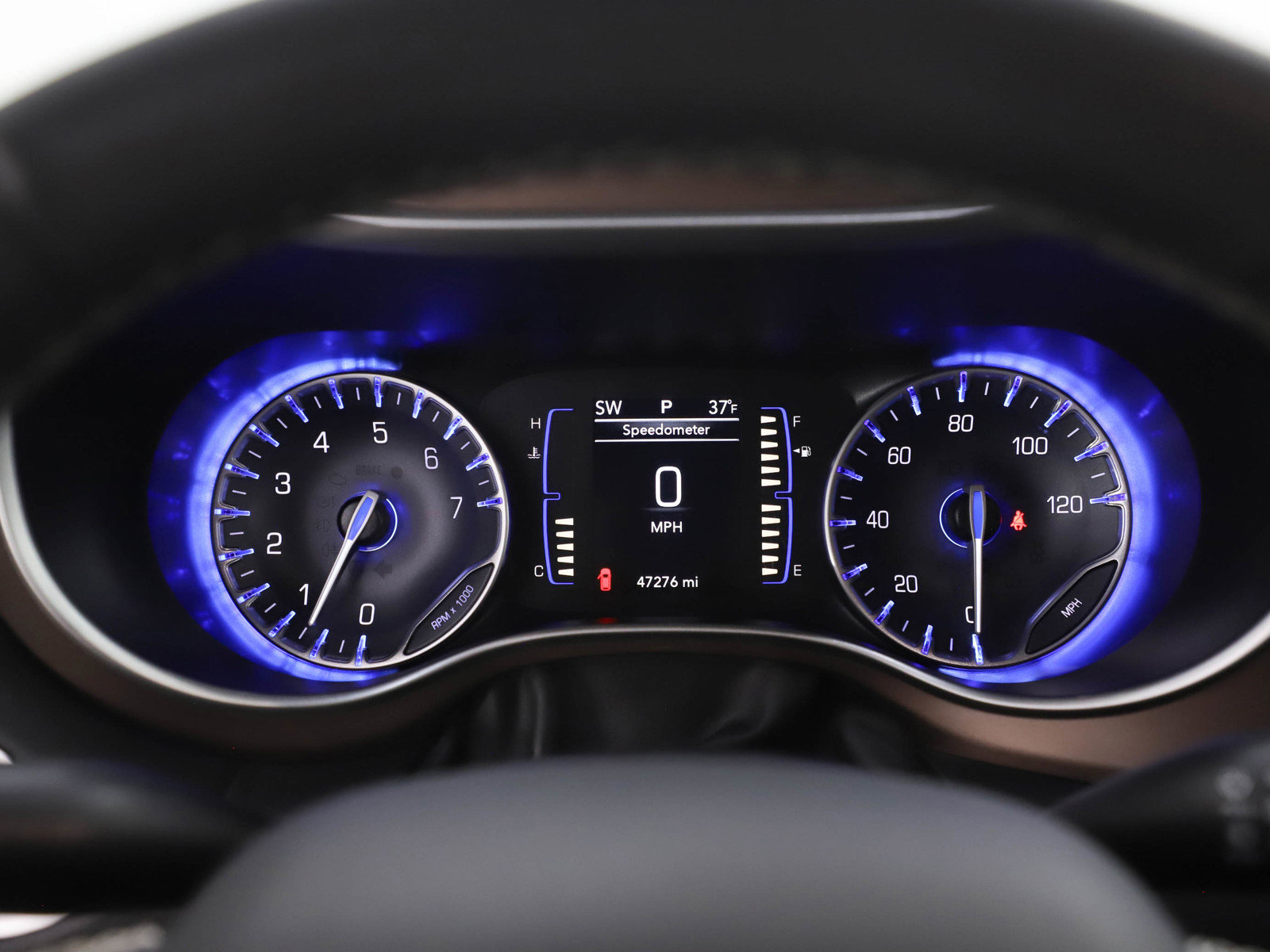 Used 2024 Chrysler Voyager LX image 19