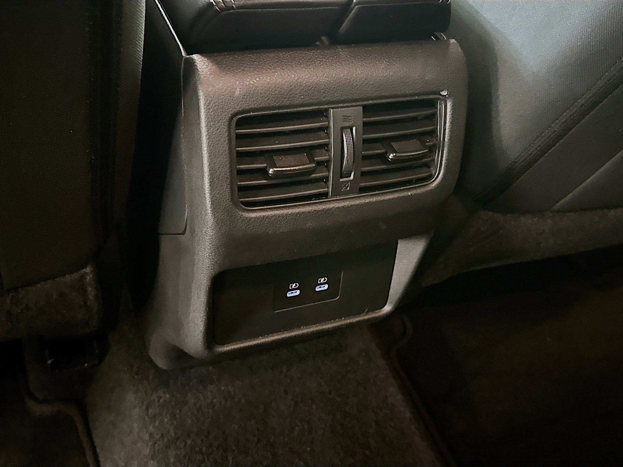 Used 2025 Nissan Rogue SV image 27