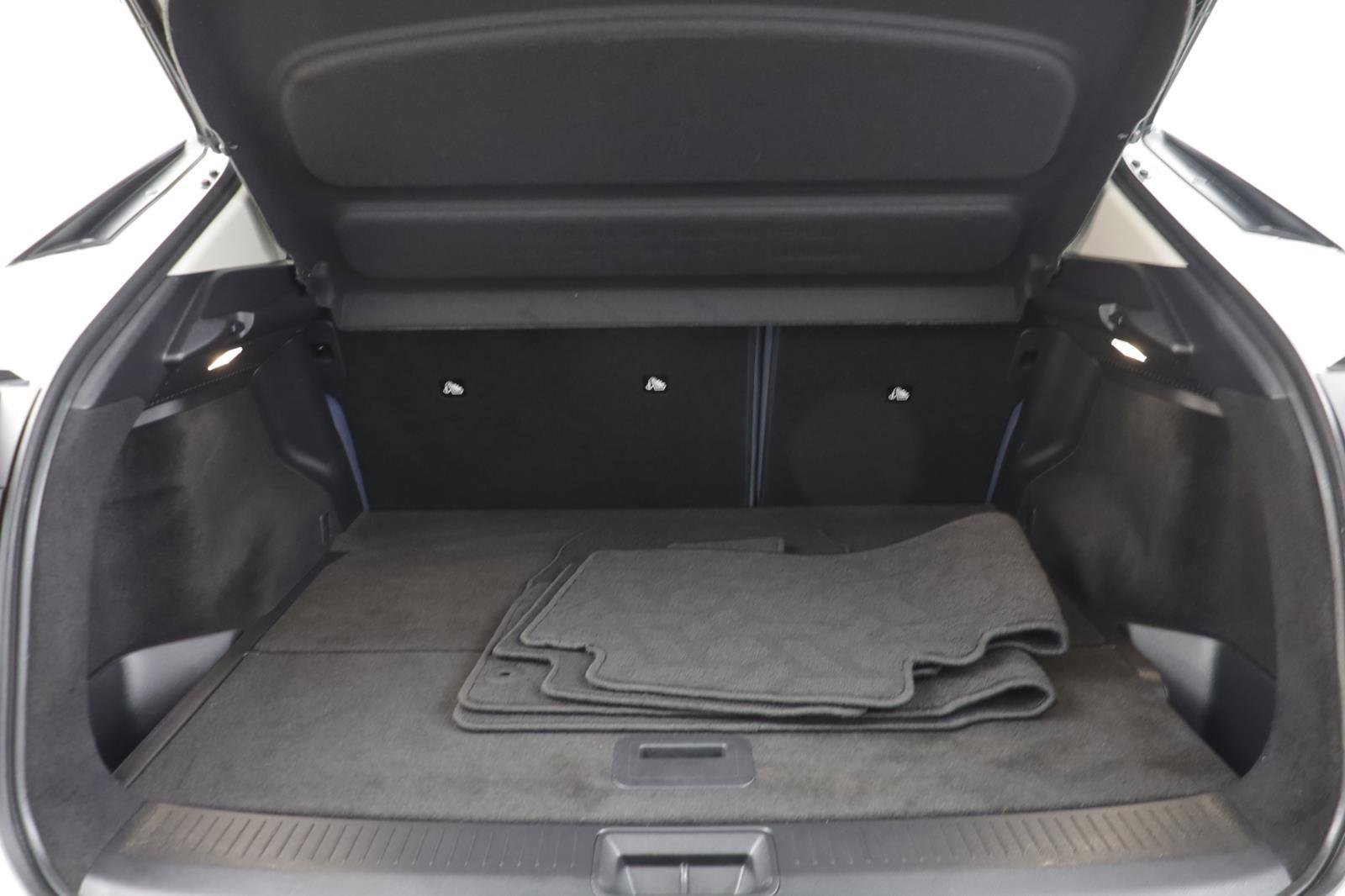 Used 2024 Nissan Ariya AWD image 18