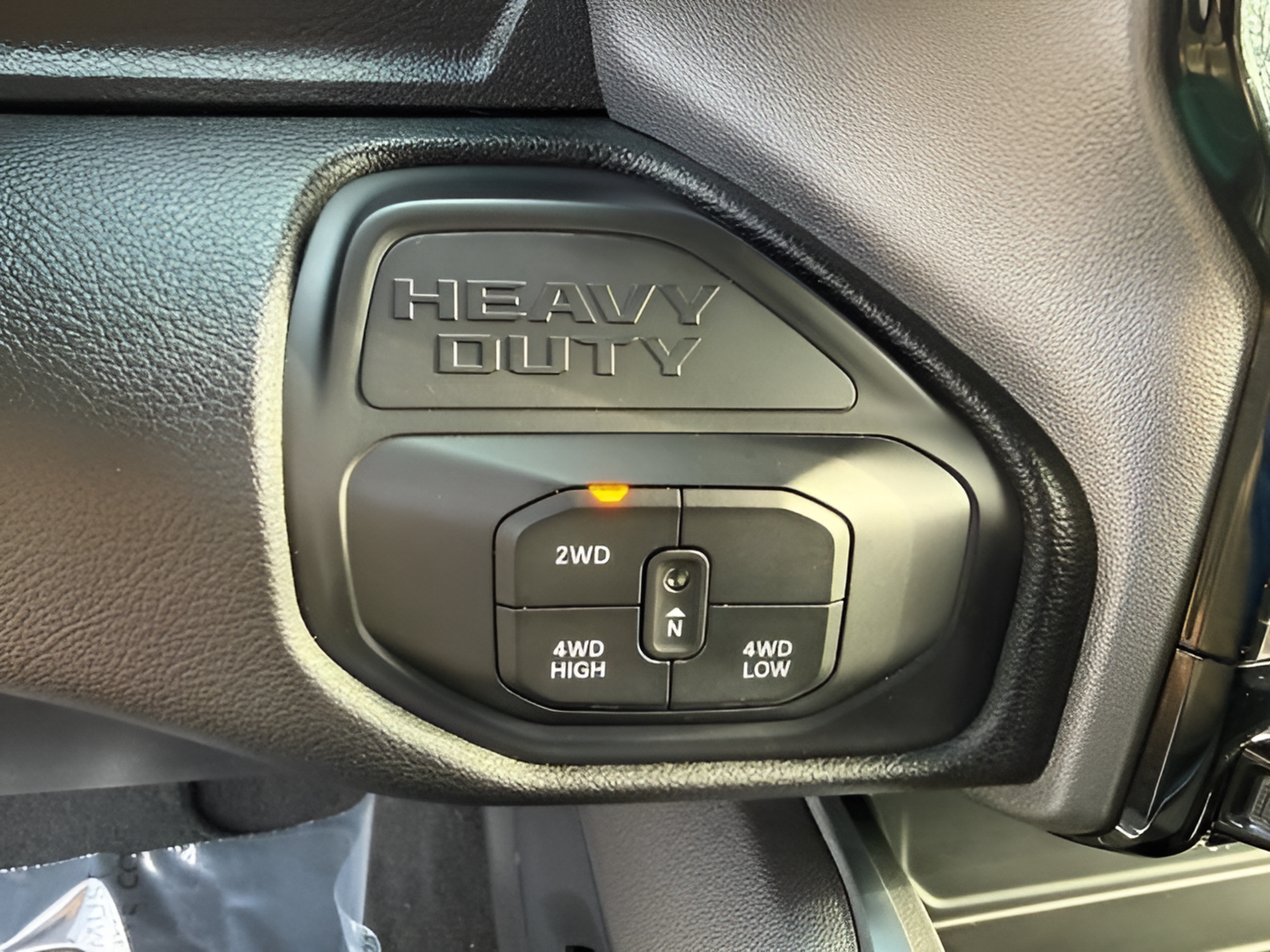 Used 2026 RAM 3500 Laramie AWD/4WD image 21