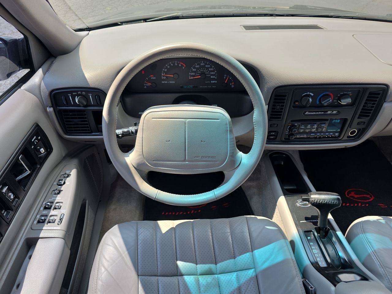 Used 1996 Chevrolet Impala SS RWD image 6