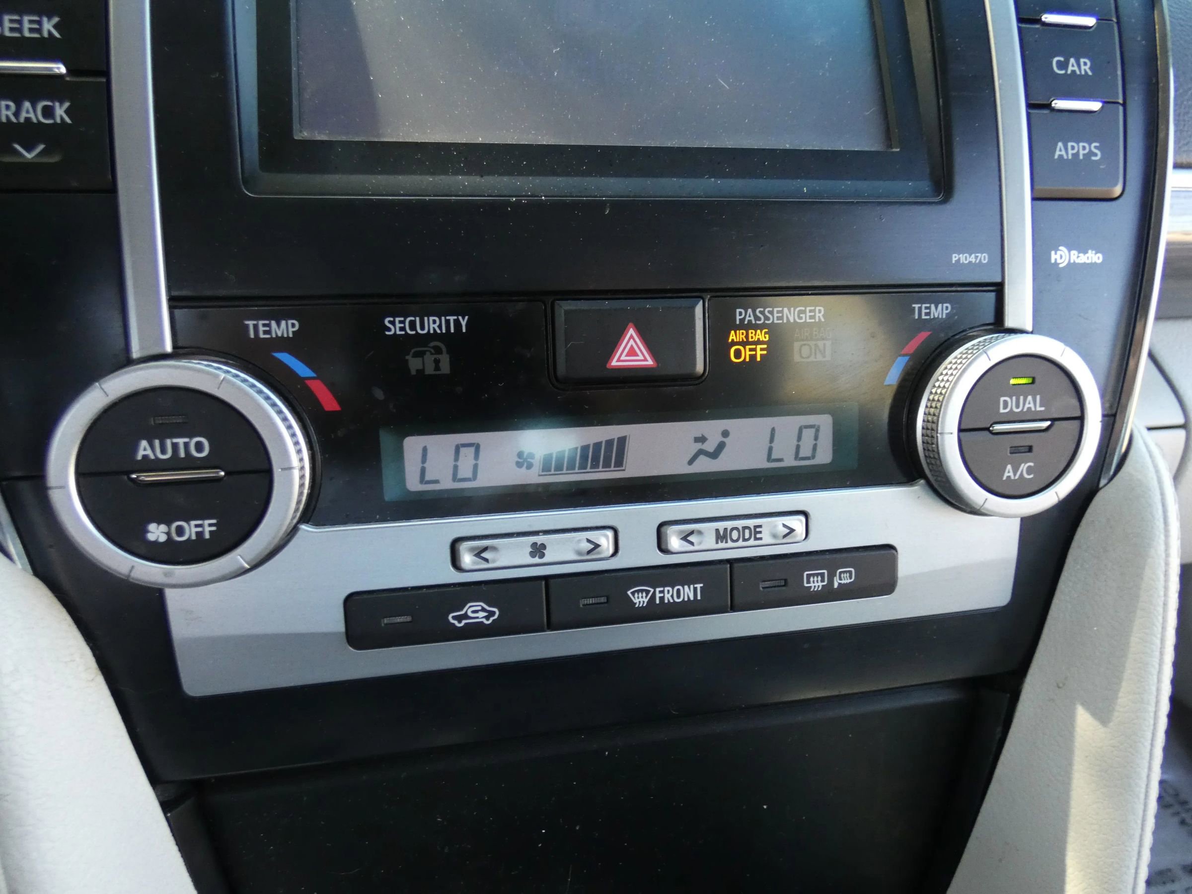 Used 2013 Toyota Camry XLE w/ Convenience Pkg image 63