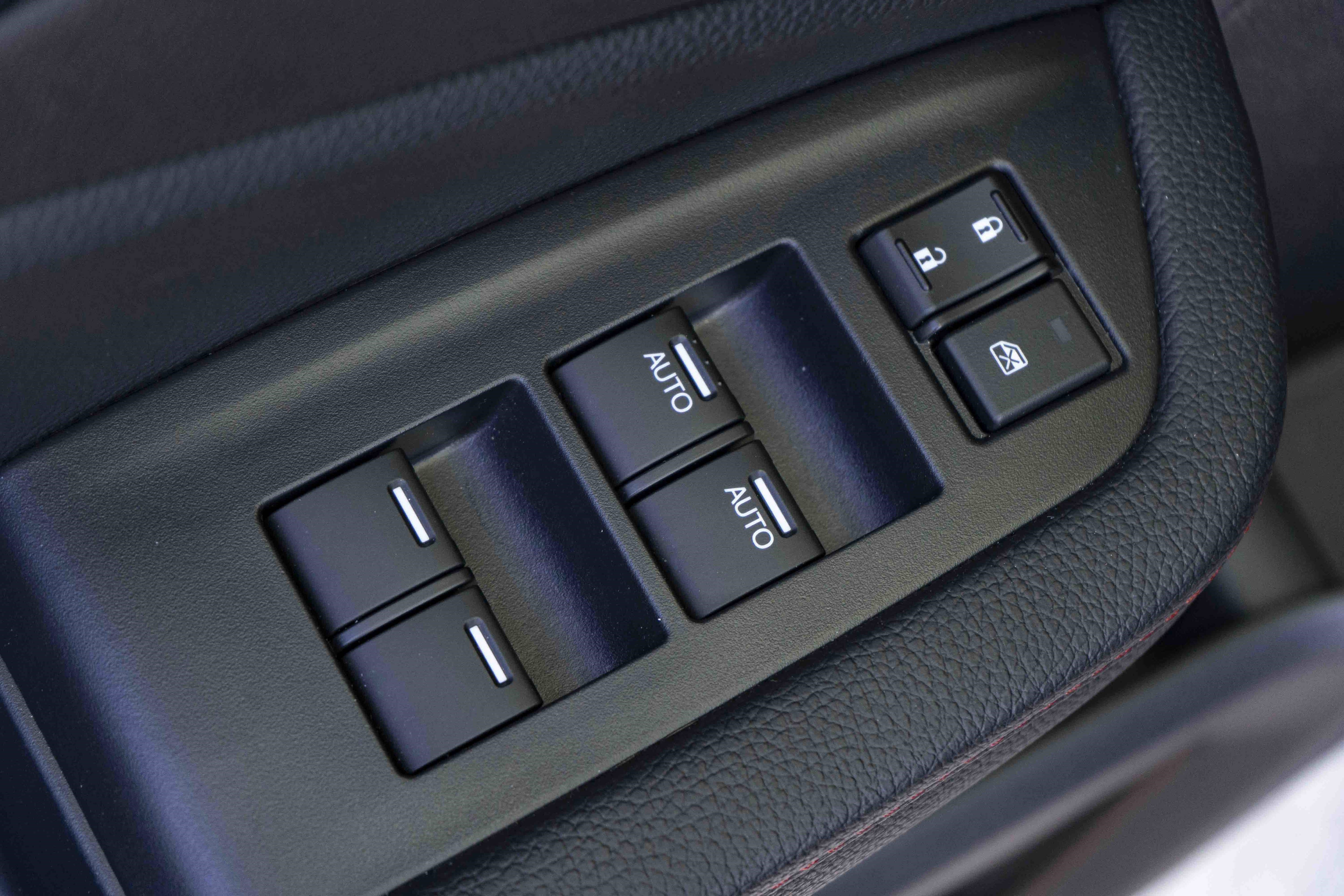 Used 2025 Honda Ridgeline Black Edition image 38