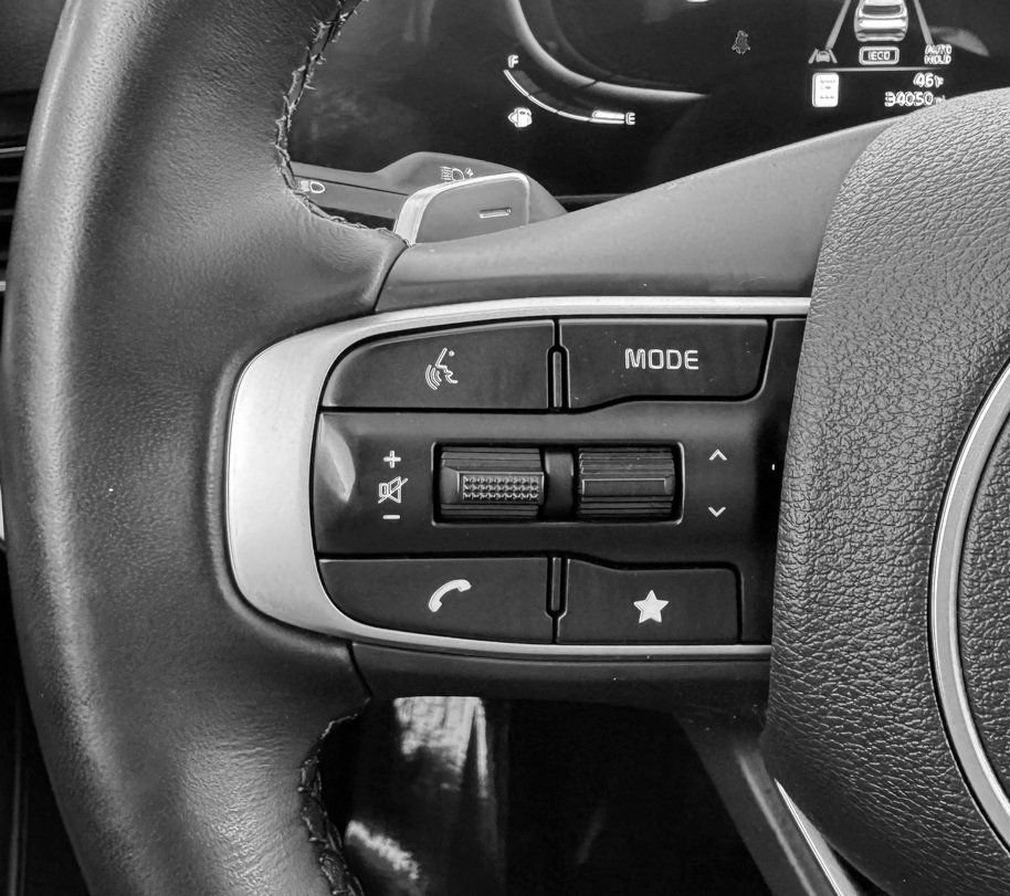 Used 2023 Kia Sportage EX image 17