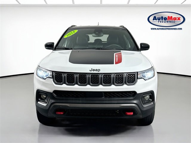 Used 2024 Jeep Compass Trailhawk image 6