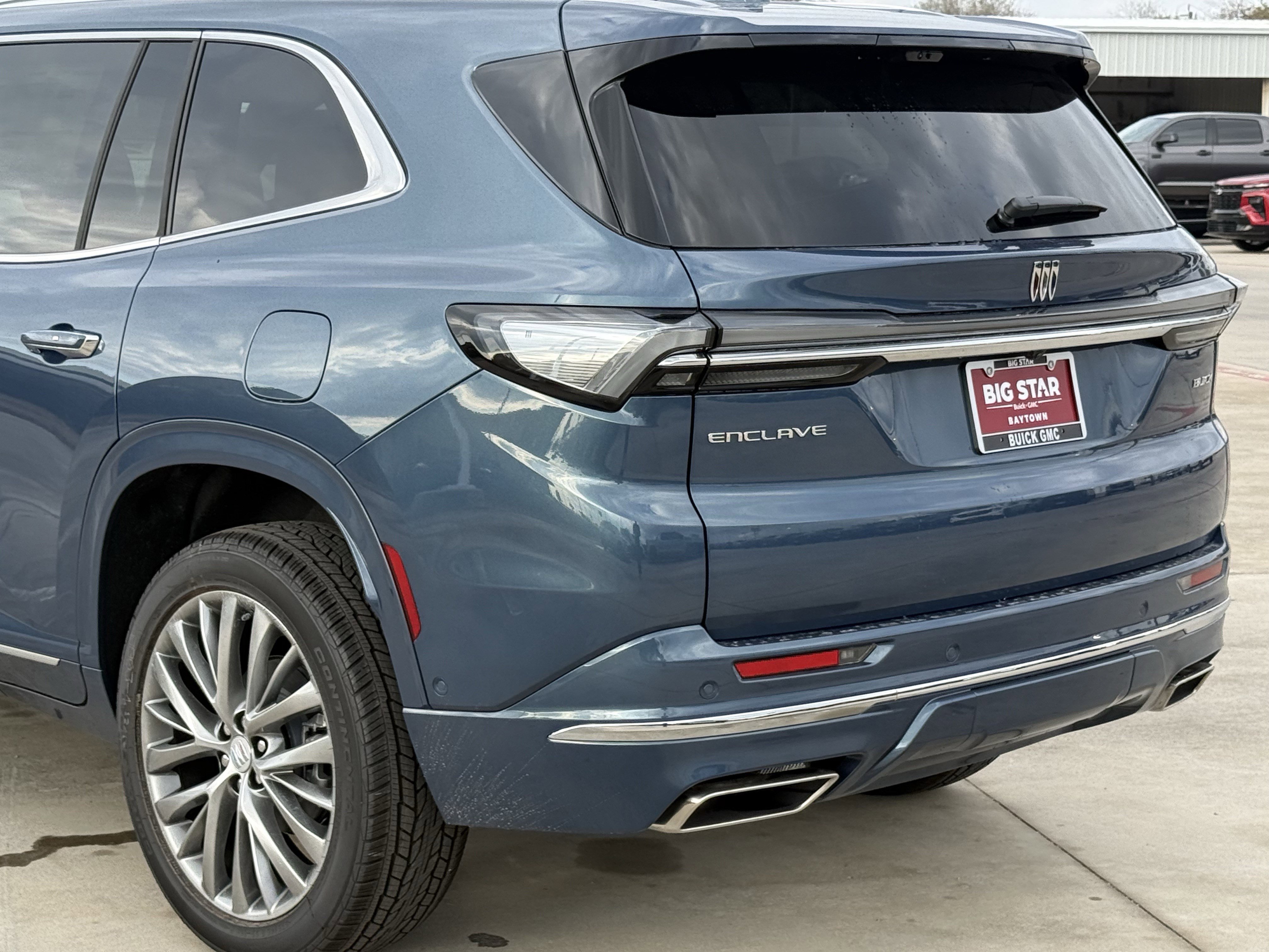 New 2026 Buick Enclave Avenir w/ Super Cruise Package FWD image 10