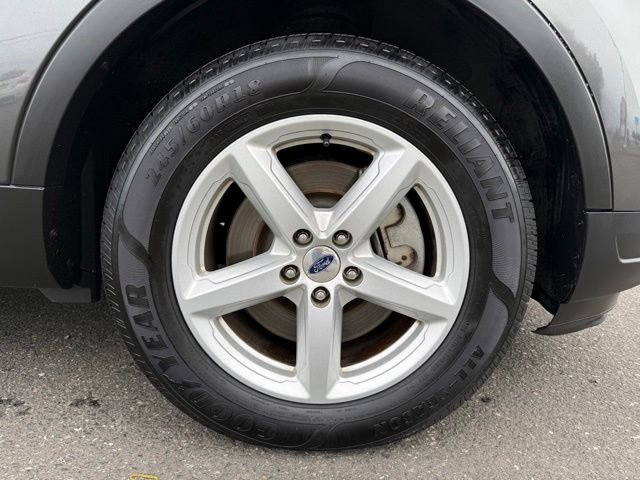 Used 2018 Ford Explorer XLT w/ Equipment Group 201A FWD image 9