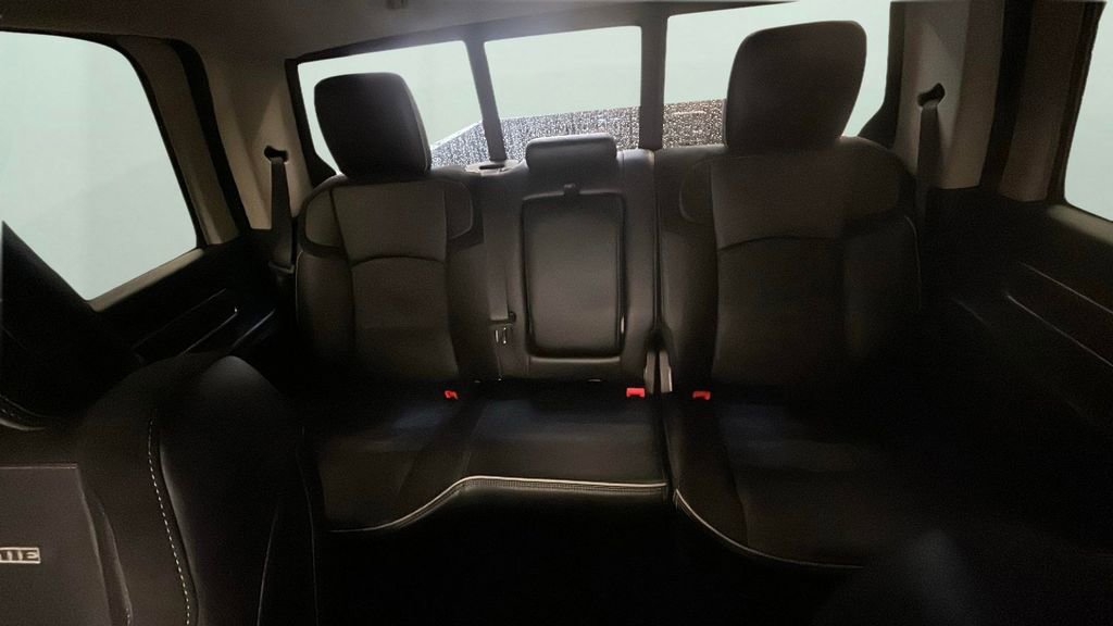 Used 2024 RAM 3500 Laramie image 15