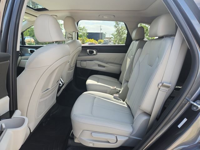 Used 2021 Kia Sorento SX image 9
