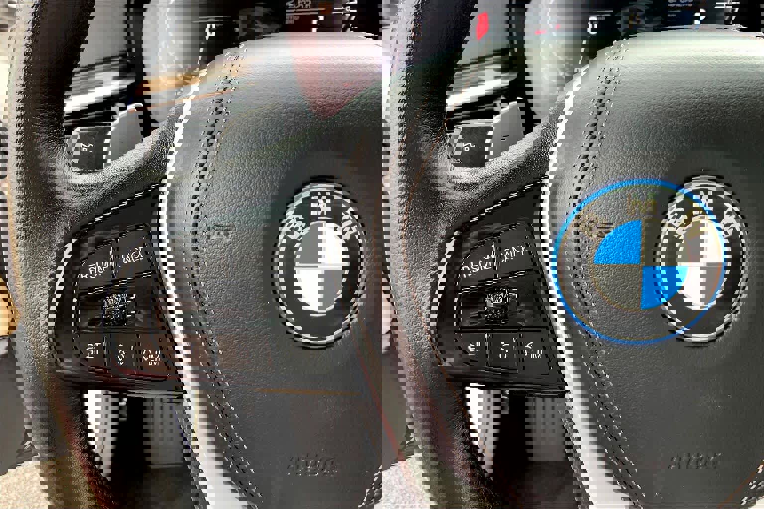 Used 2023 BMW 530e RWD image 21