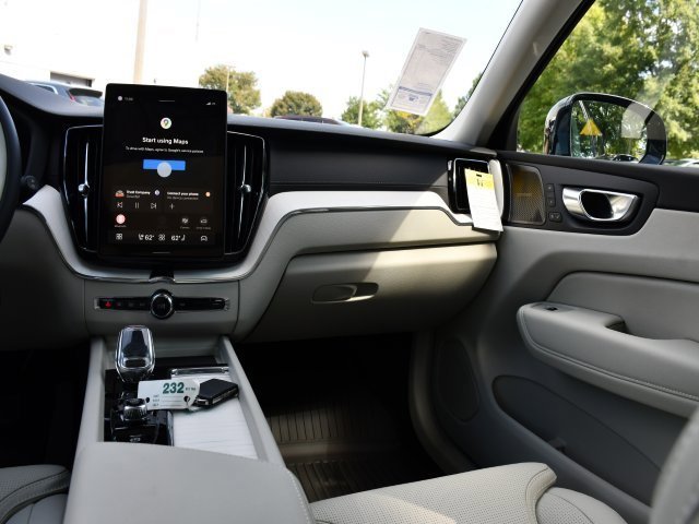 New 2026 Volvo XC60 T8 Ultra w/ Protection Package Premier image 20