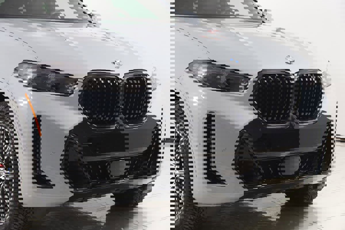 Used 2025 BMW X6 xDrive40i image 43