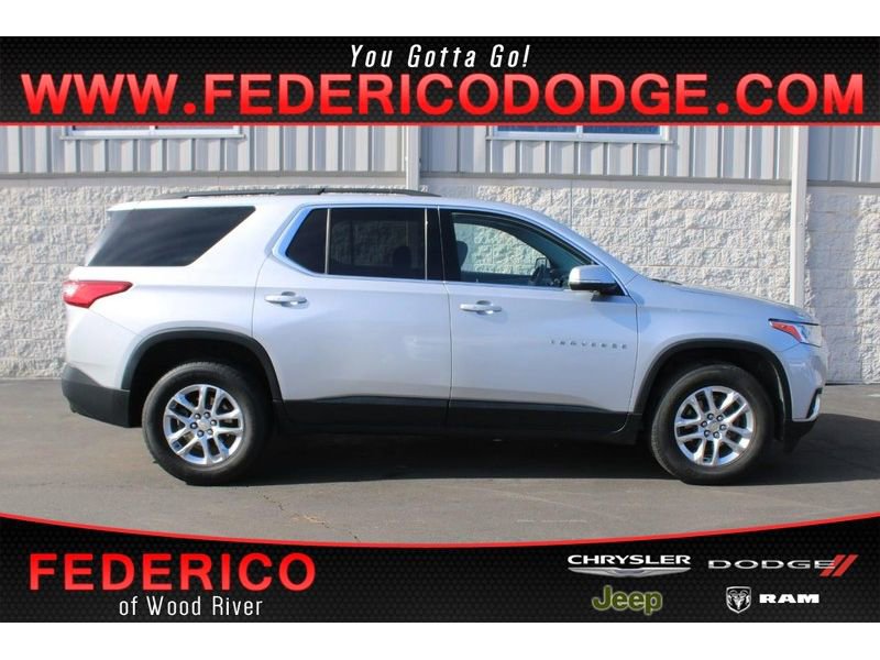 Used 2021 Chevrolet Traverse LT FWD image 1