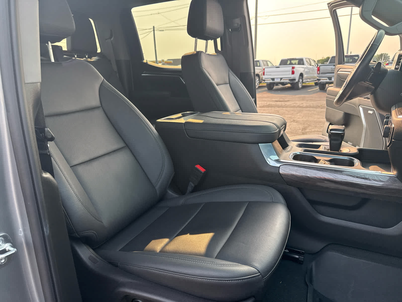 Certified 2025 Chevrolet Silverado 1500 LTZ AWD/4WD image 25