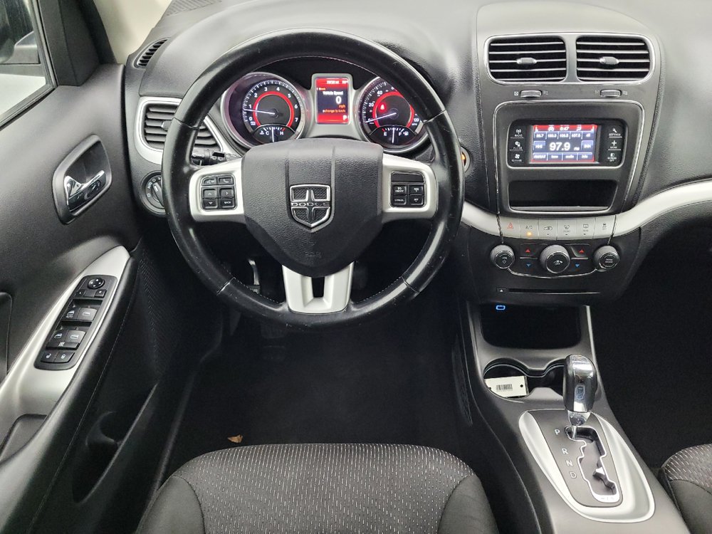 Used 2020 Dodge Journey SE w/ SE Popular Equipment Group FWD image 22