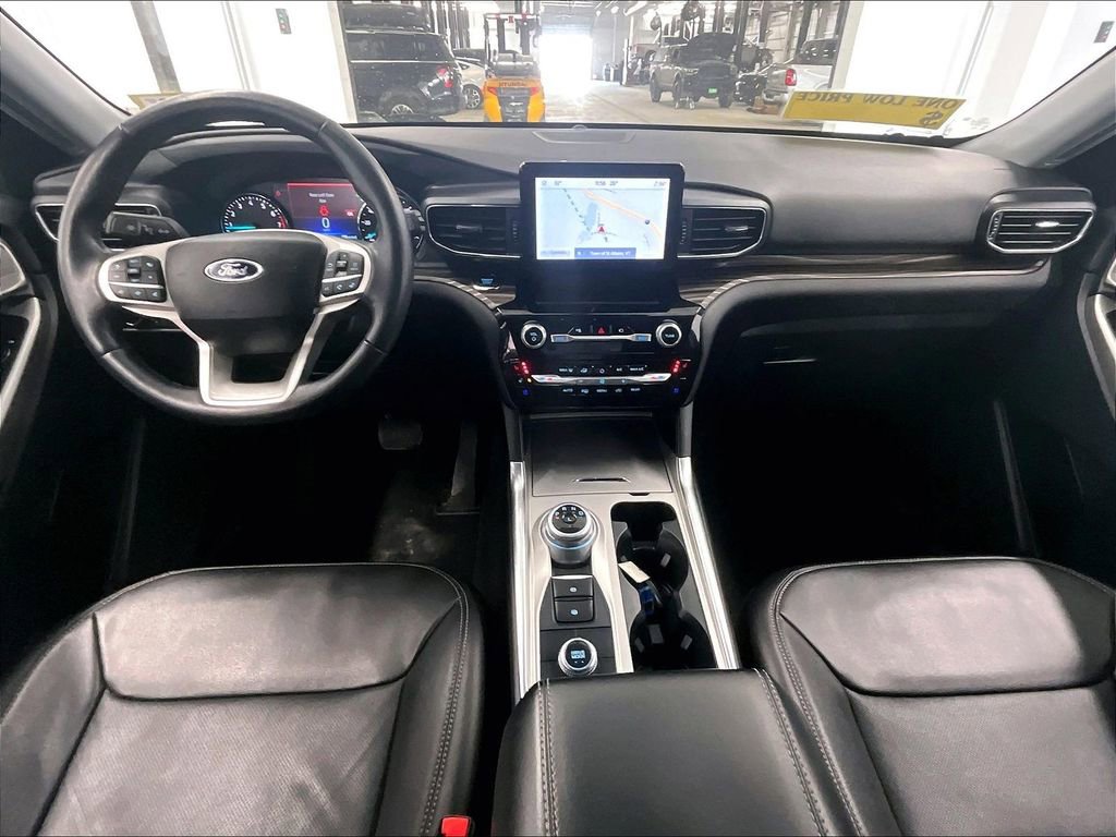 Used 2023 Ford Explorer Limited image 22