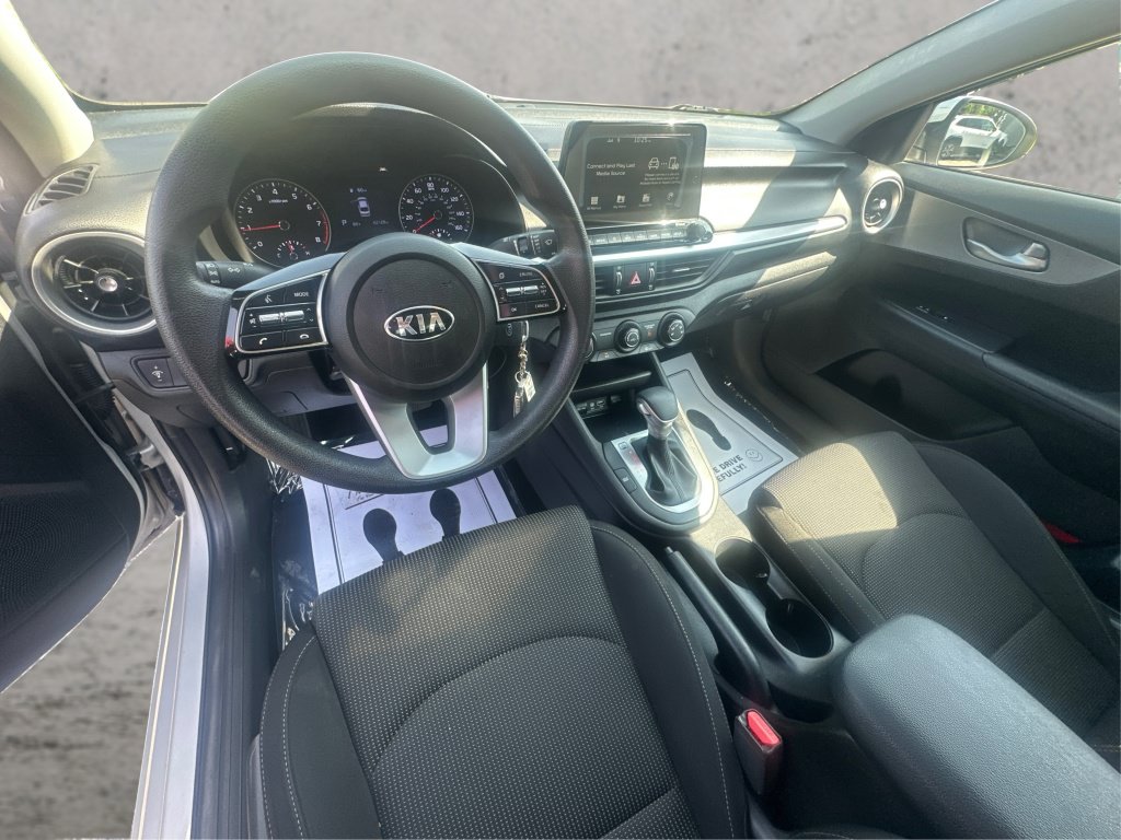 Used 2020 Kia Forte LXS FWD image 31
