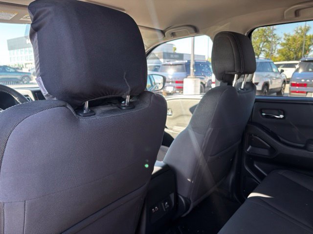 Used 2022 Nissan Frontier SV AWD/4WD image 40