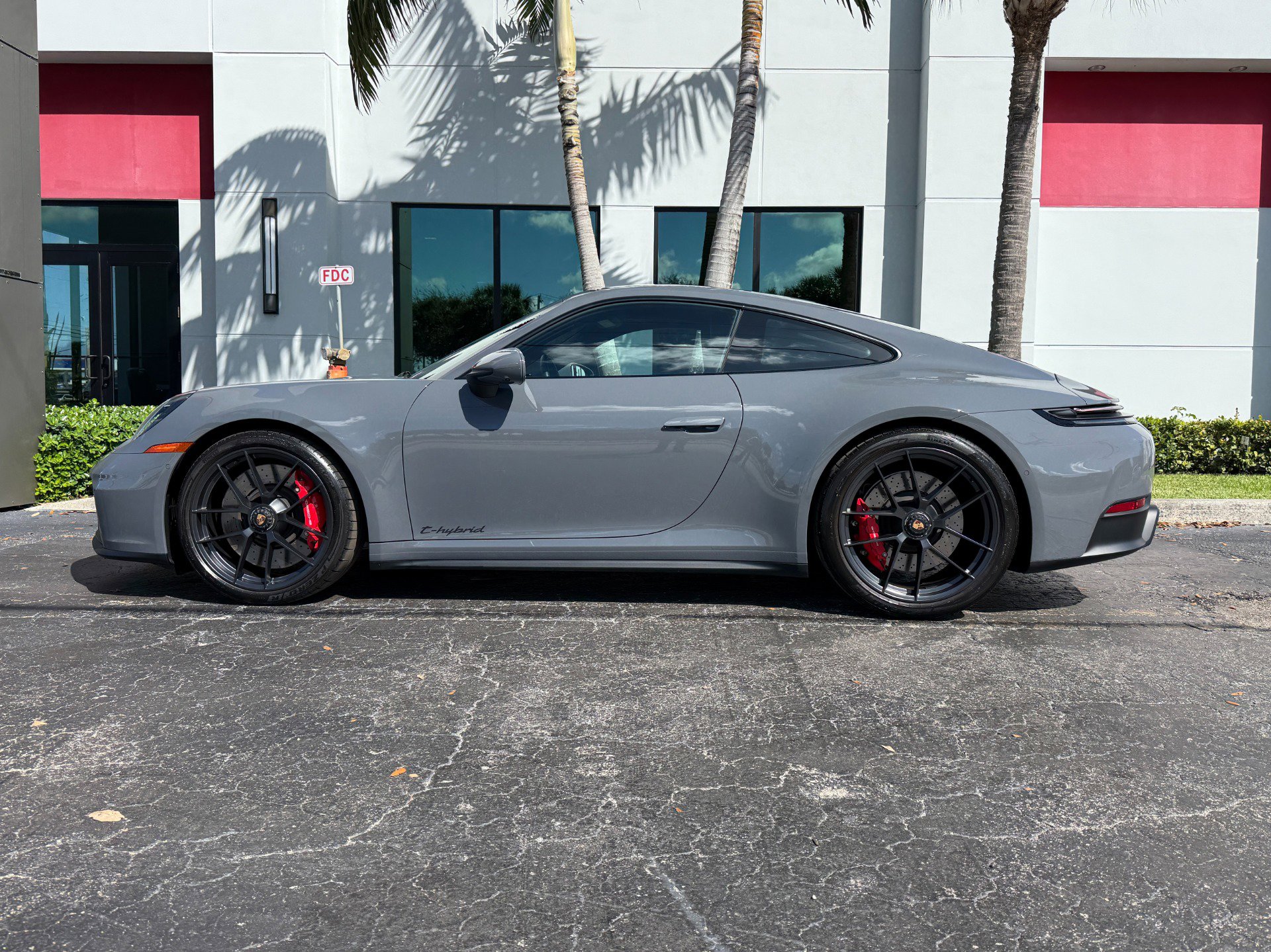Used 2025 Porsche 911 Carrera GTS image 13