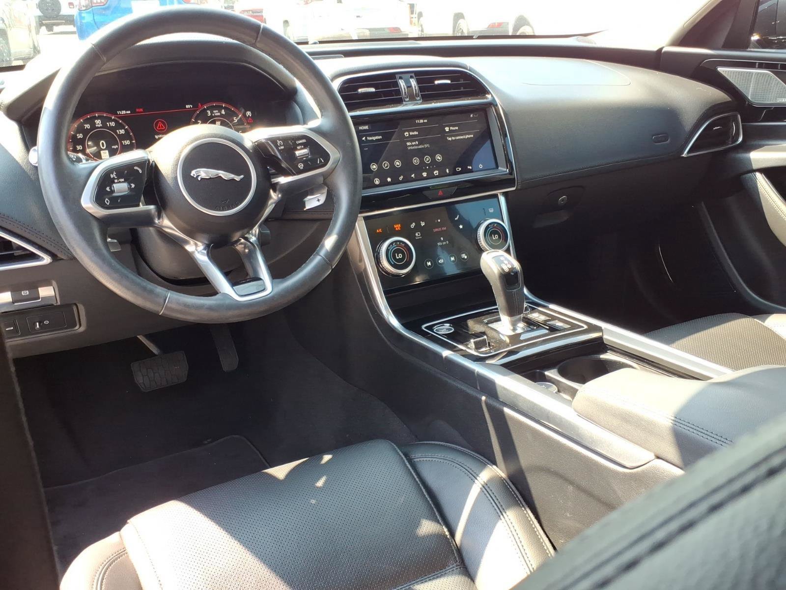 Used 2020 Jaguar XE S RWD image 20