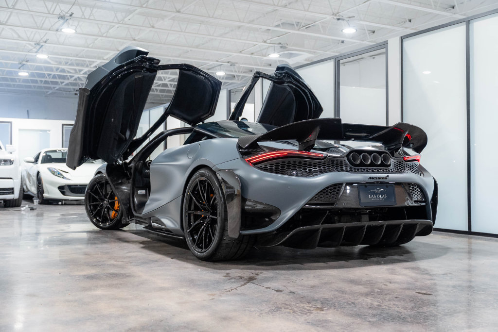Used 2021 McLaren 765LT RWD image 36