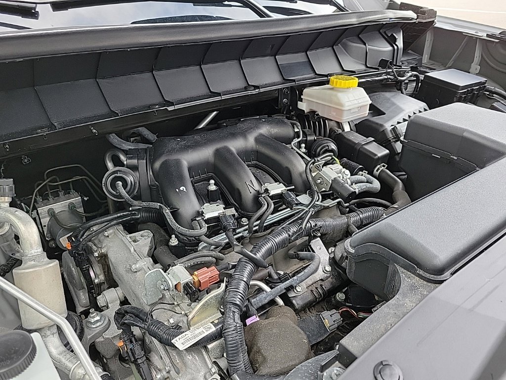 Used 2025 Nissan Pathfinder SL AWD/4WD image 37