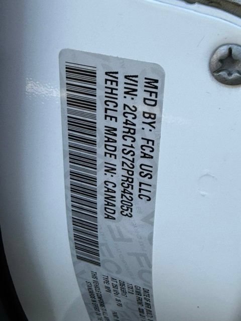 Used 2023 Chrysler Pacifica Limited FWD image 49