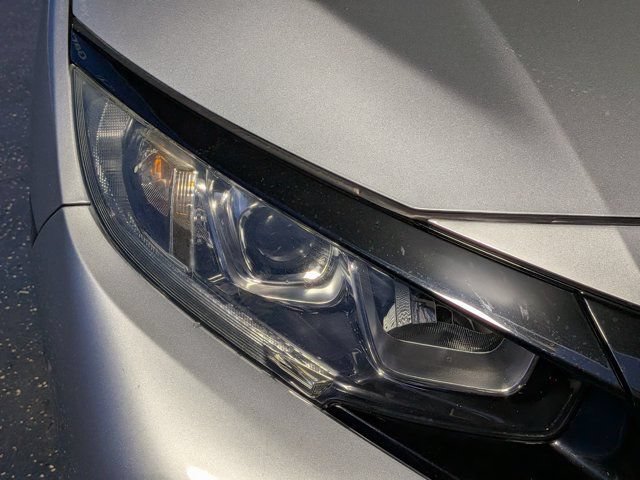 Used 2018 Honda Civic Sport image 10