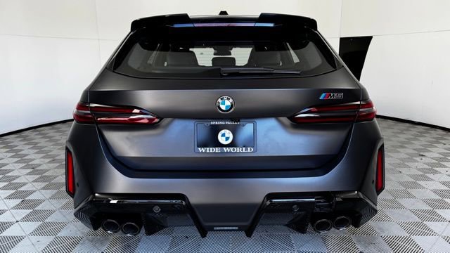 New 2026 BMW M5 Touring image 6