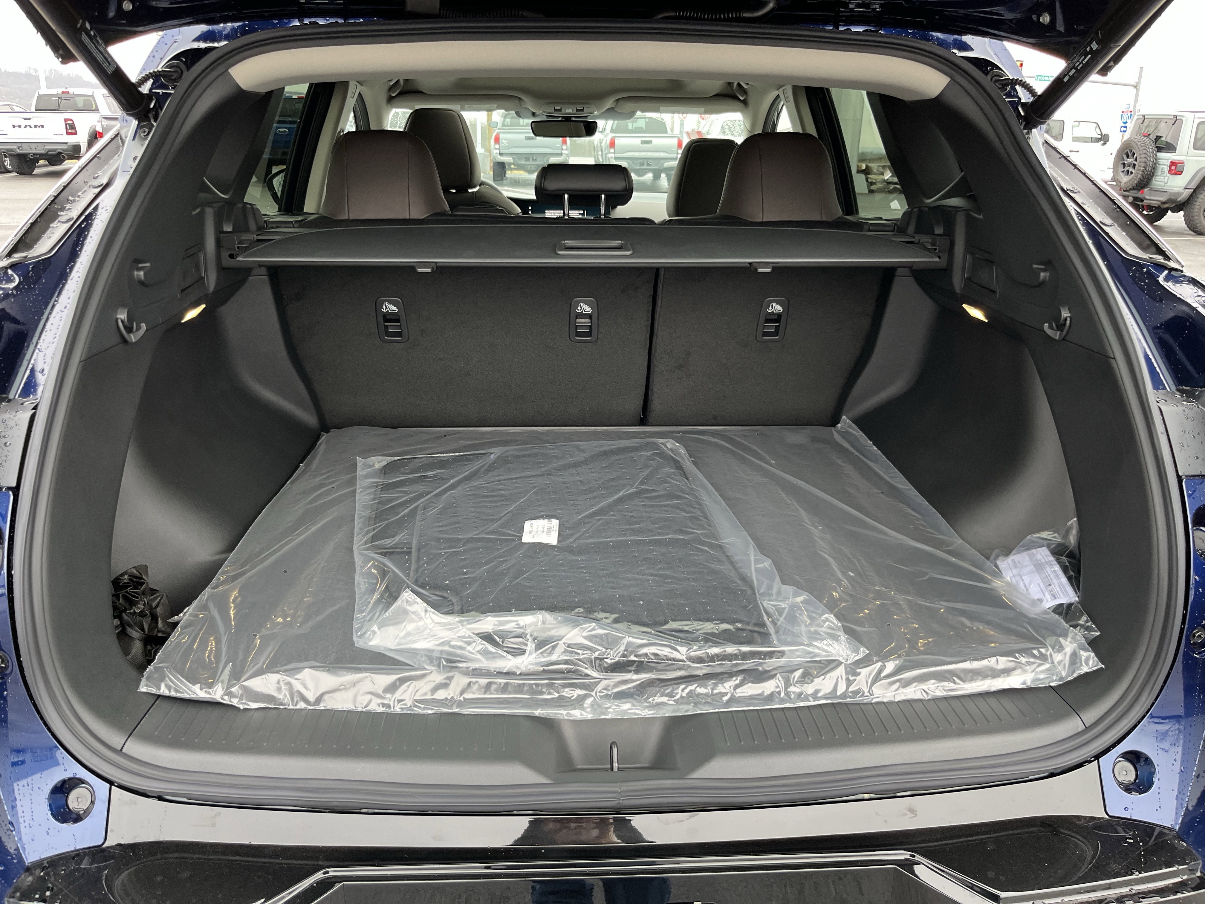 New 2026 Nissan Murano Platinum w/ Cargo Package AWD/4WD image 5