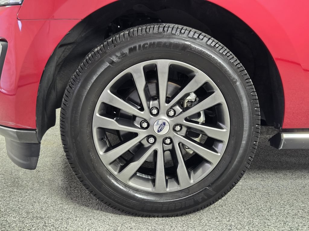 Used 2020 Ford Expedition Max Limited w/ Equipment Group 301A RWD image 13
