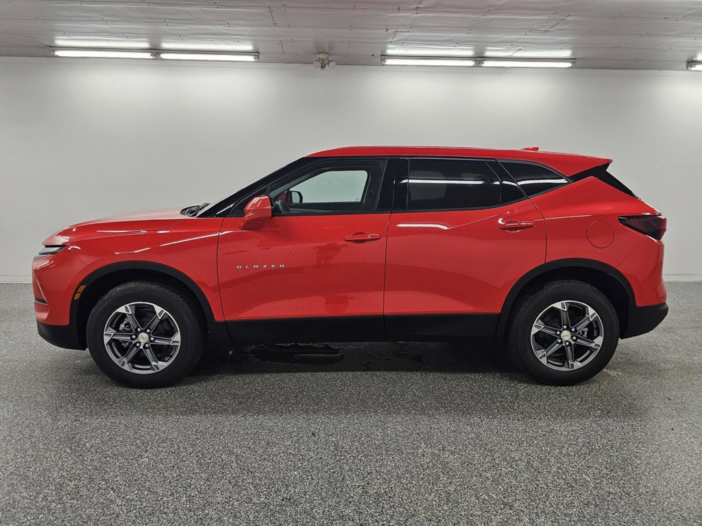 Certified 2026 Chevrolet Blazer LT AWD/4WD image 8