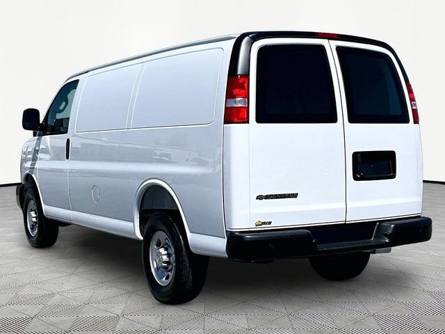 New 2026 Chevrolet Express 2500 w/ Driver Convenience Package RWD image 4