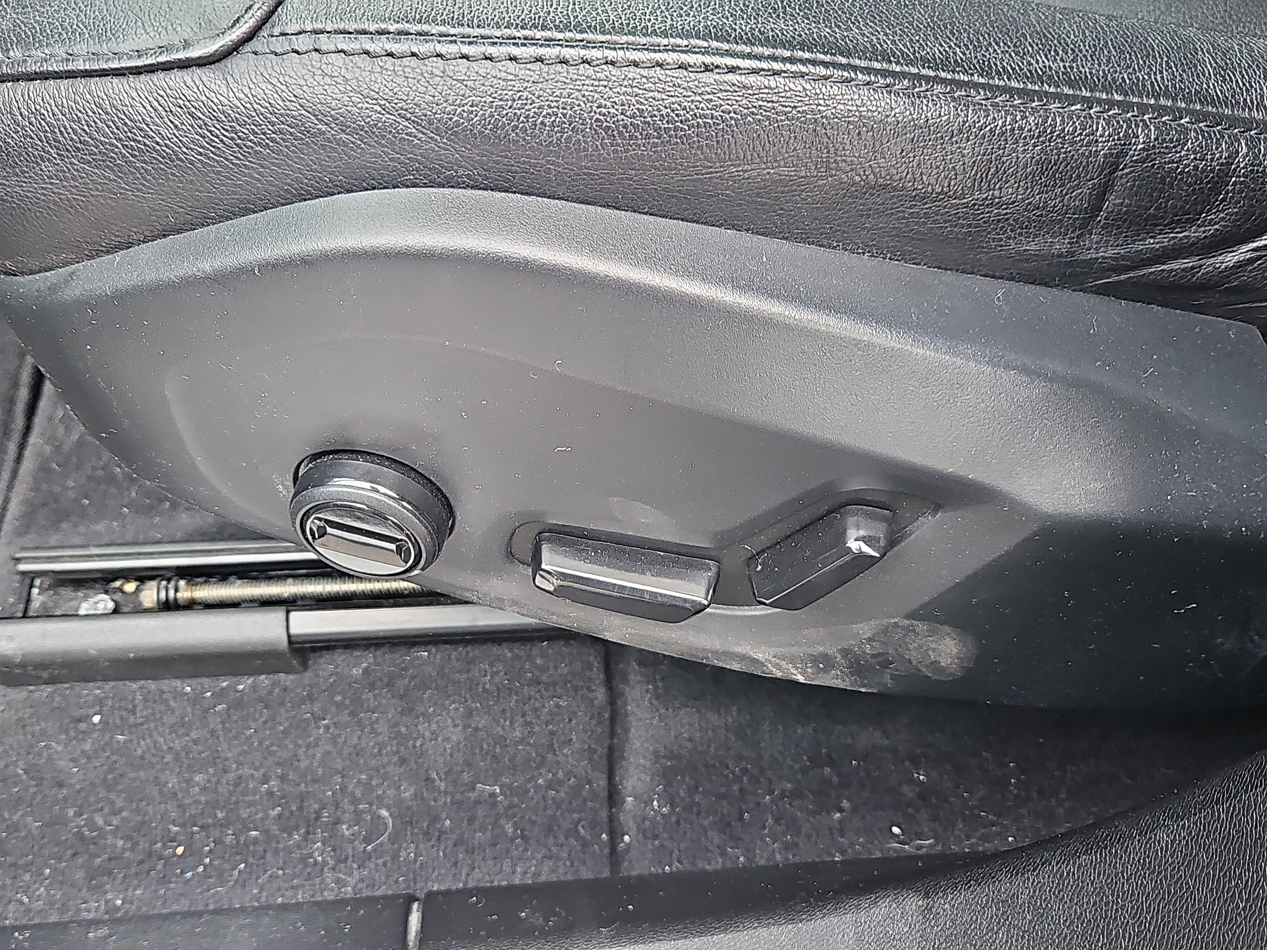 Used 2024 Volvo XC60 B5 Core w/ Climate Package image 14